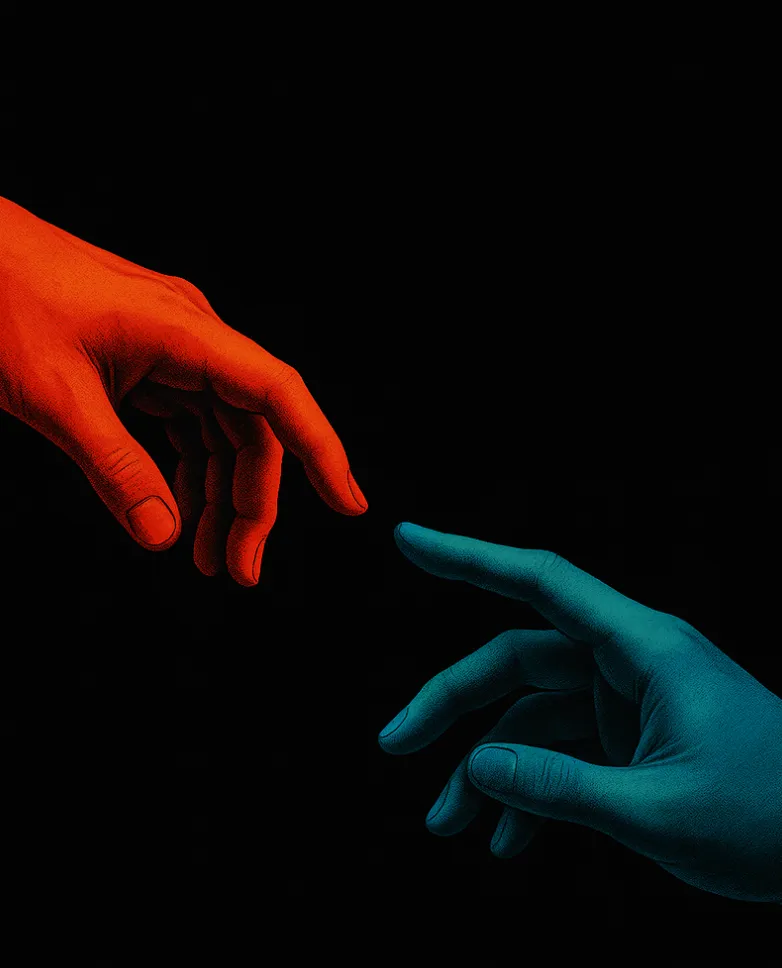 Zwei Hände strecken sich vor schwarzem Hintergrund einander entgegen – die eine rot, die andere türkis angeleuchtet